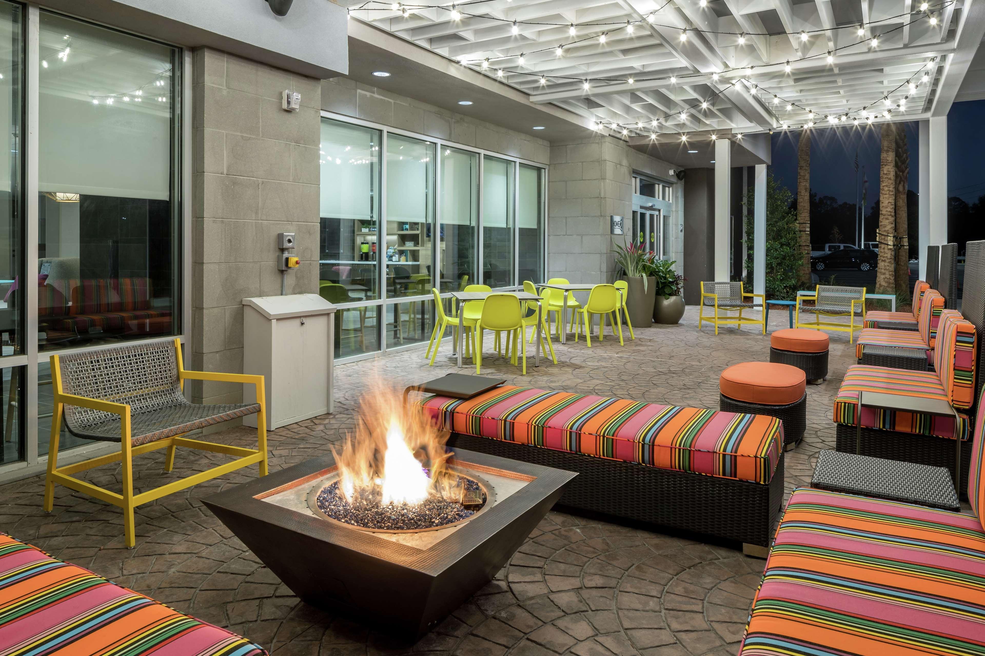 Home2 Suites By Hilton Jacksonville Airport Экстерьер фото